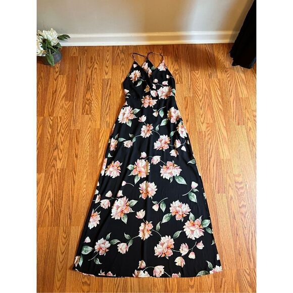 Lush Plunge Floral Maxi Dress - Picture 3 of 5